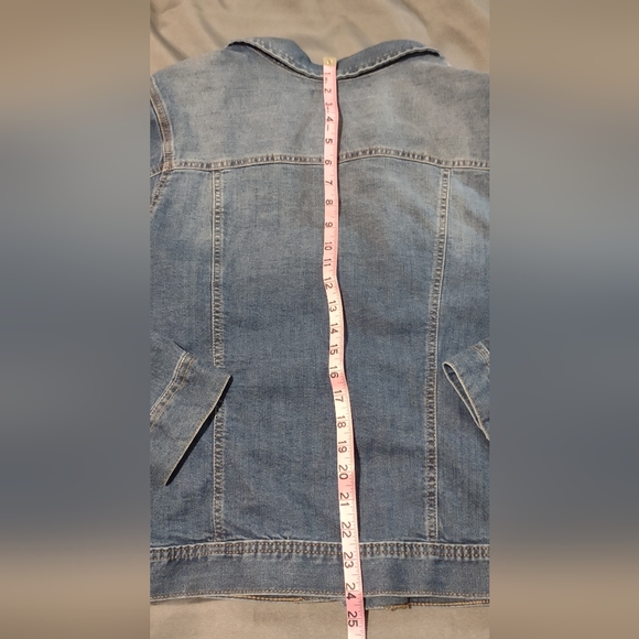 NWT Cato jean jacket, short, size 18/20w - Picture 4 of 6